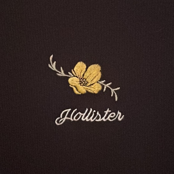 Black Baby Tee - Picture 2 of 3